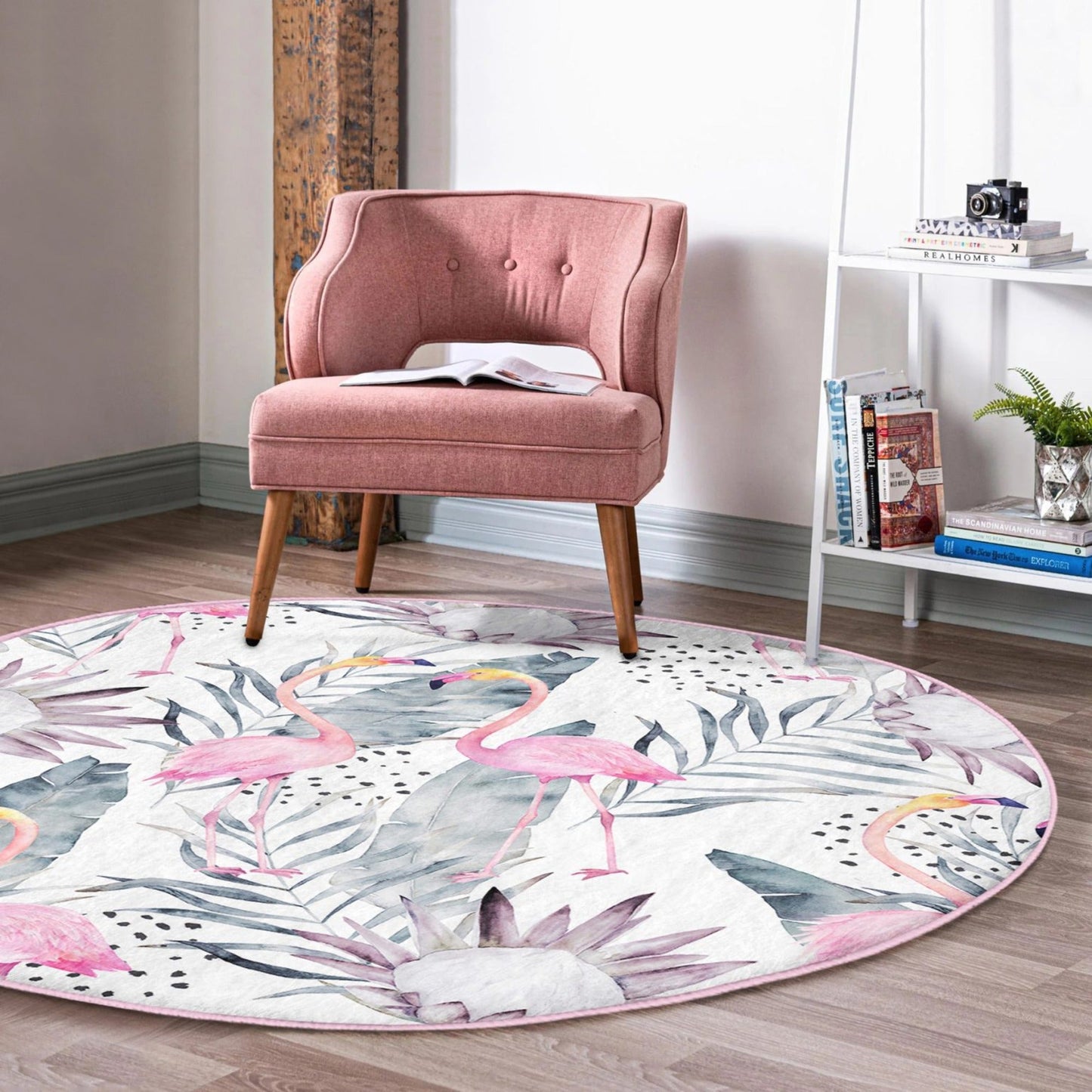 Floral and Flamingo Patterned Decorative Round Rug, Living Room