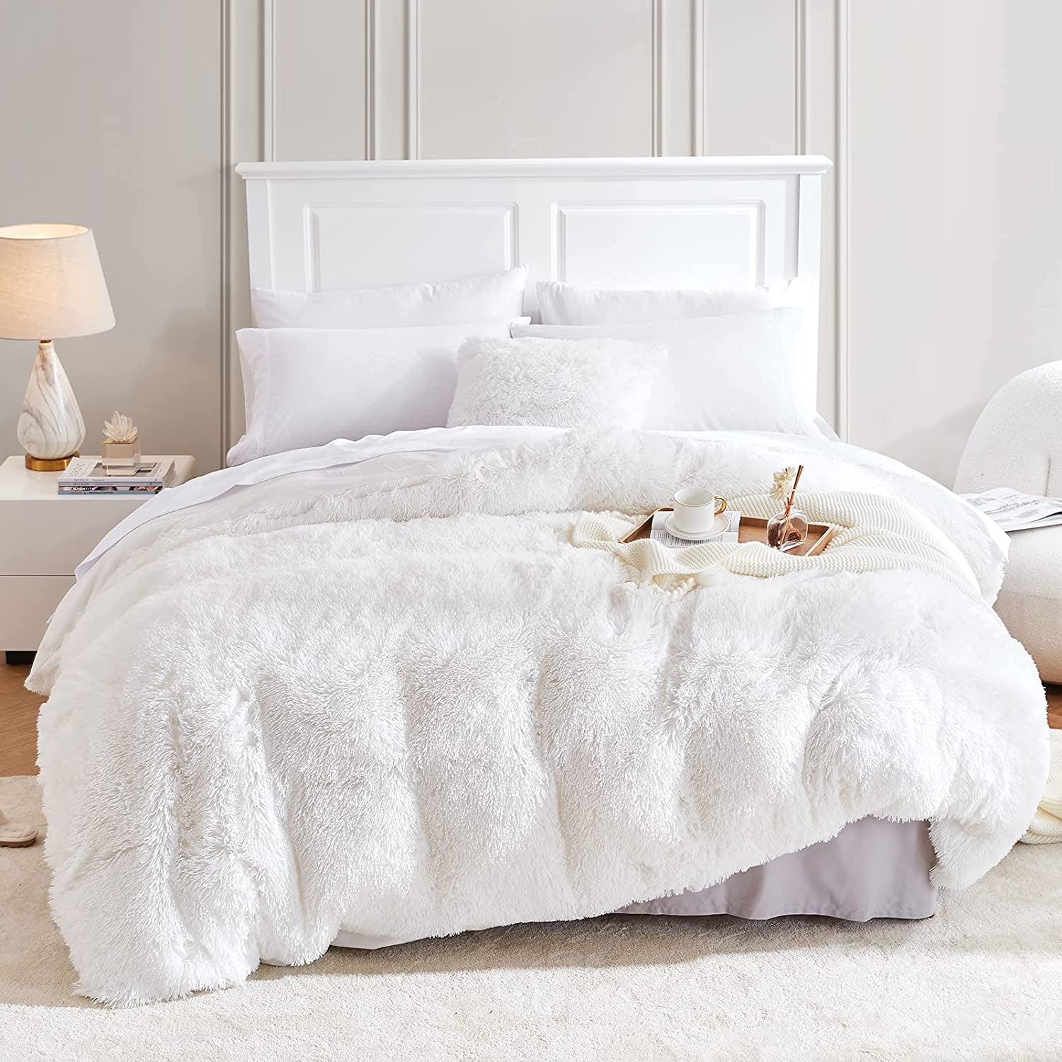 Faux Fur Duvet Cover, Ultra Soft Shaggy Fluffy Comforter Cover with Luxury Velvet on Reverse Zipper Closure 1PC (1 Duvet Cover, White, King)