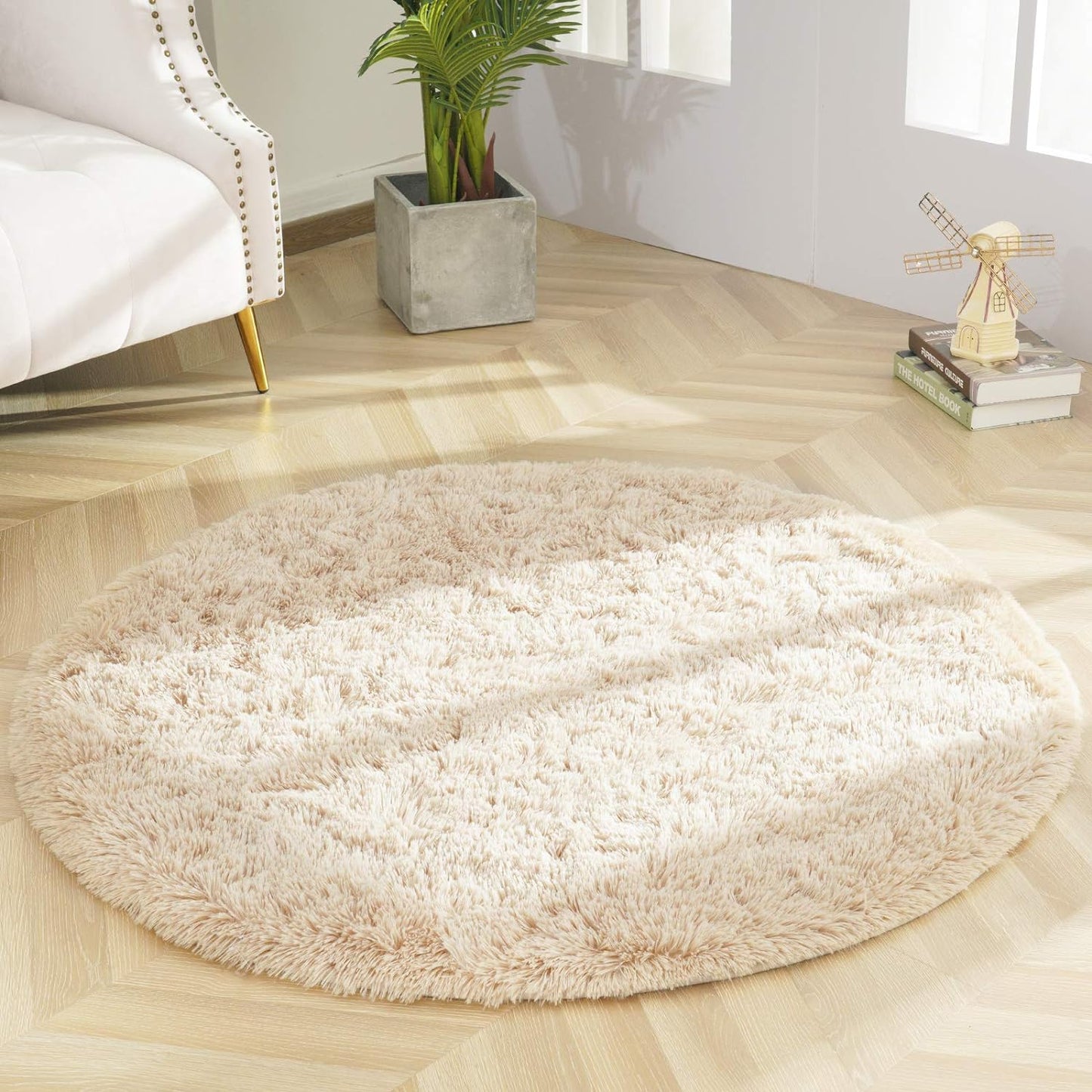 Soft round Fluffy Bedroom Rugs for Girls Boys, Fuzzy Circle Area Rug for Nursery Playing Reading Room, Kids Room Carpets Shaggy Cute Rugs for Dorm Bedside Home Décor, 4 Feet, Beige